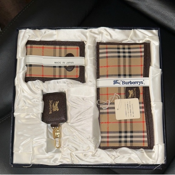 Burberry Other - Burberry Blue Box